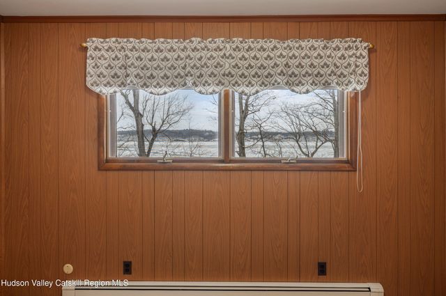 108 River Road, Ulster Park, NY 12487