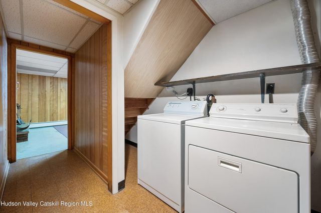 108 River Road, Ulster Park, NY 12487