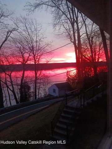 108 River Road, Ulster Park, NY 12487