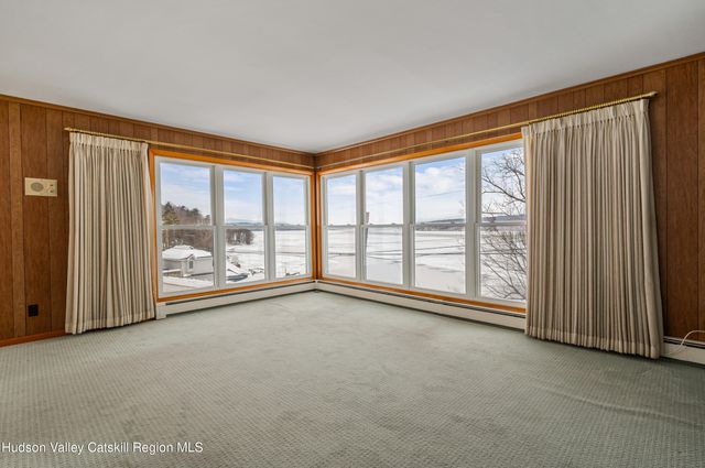 108 River Road, Ulster Park, NY 12487