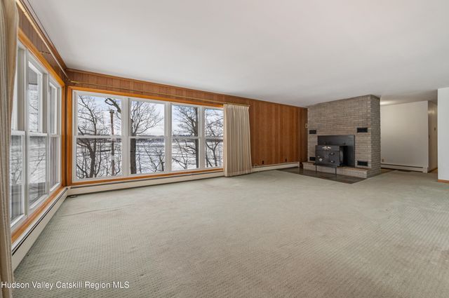 108 River Road, Ulster Park, NY 12487