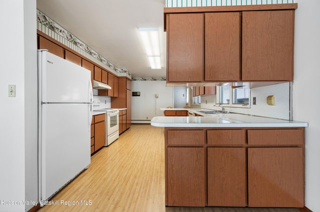 108 River Road, Ulster Park, NY 12487