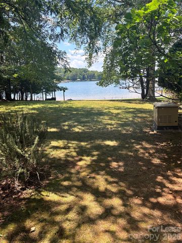 116 Laurel Hedge Lane, Mooresville, NC 28117