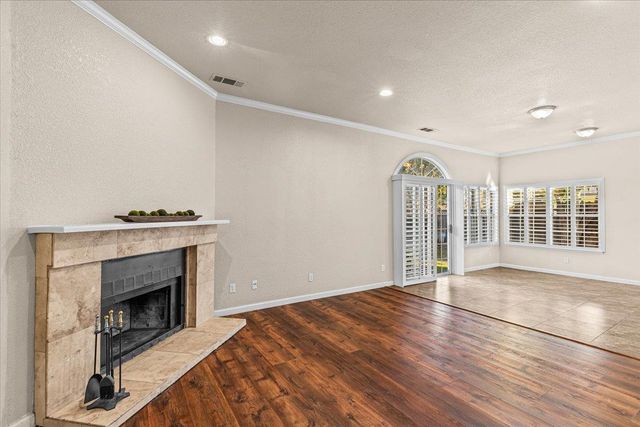 210 Rowland Ave, Modesto, CA 95354