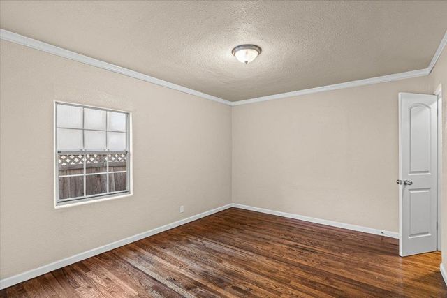 210 Rowland Ave, Modesto, CA 95354