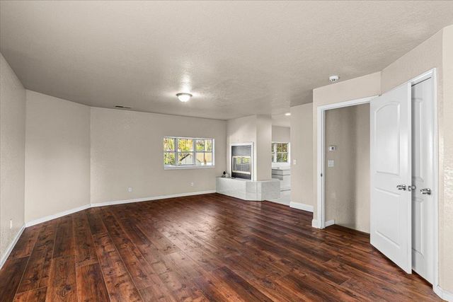 210 Rowland Ave, Modesto, CA 95354