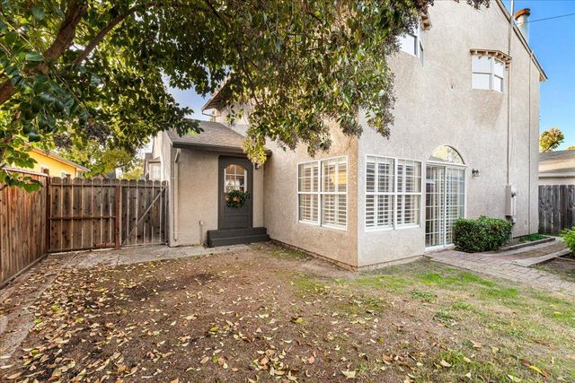 210 Rowland Ave, Modesto, CA 95354