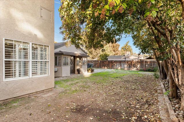 210 Rowland Ave, Modesto, CA 95354