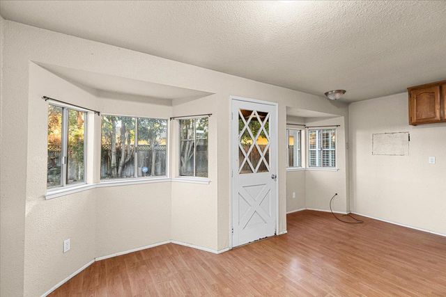 210 Rowland Ave, Modesto, CA 95354