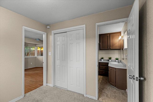 210 Rowland Ave, Modesto, CA 95354