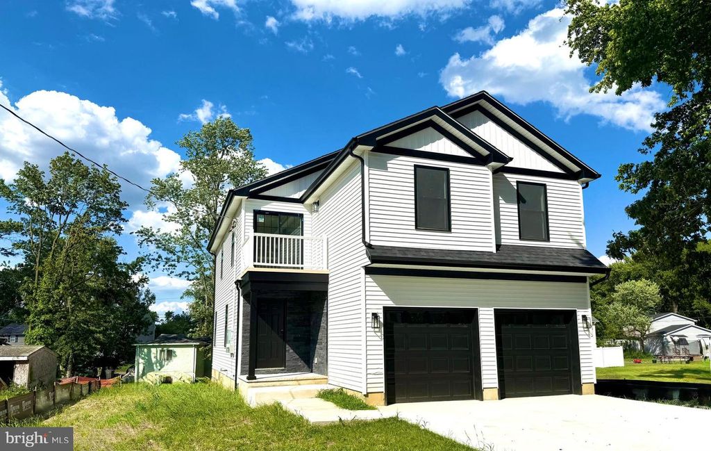56 FISHER AVENUE, Westville, NJ 08093
