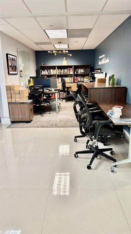 2100 Ponce De Leon Blvd 1090, Coral Gables, FL 33134