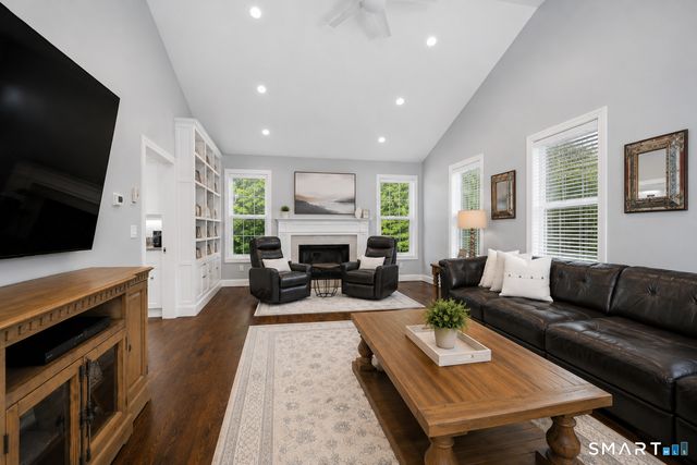 3 Hay Meadow Lane, New Milford, CT 06776