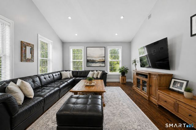 3 Hay Meadow Lane, New Milford, CT 06776