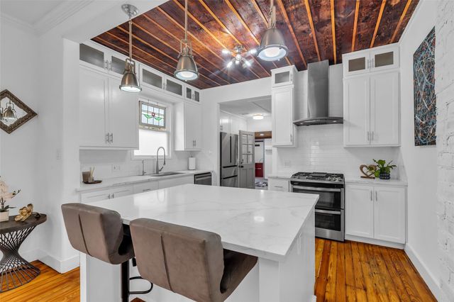 618 Harvard Street, Houston, TX 77007