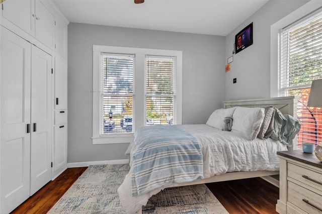 618 Harvard Street, Houston, TX 77007