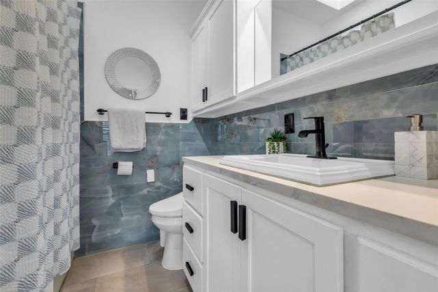 618 Harvard Street, Houston, TX 77007