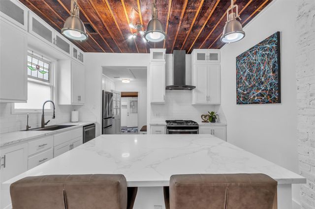 618 Harvard Street, Houston, TX 77007