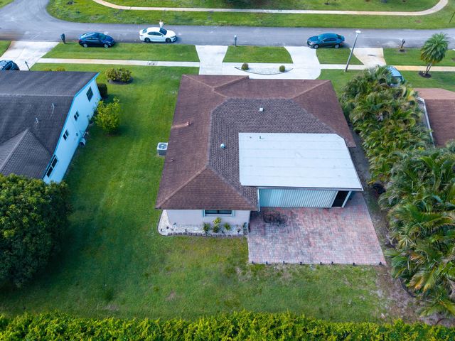 6431 Hitchin Post Way, Delray Beach, FL 33484