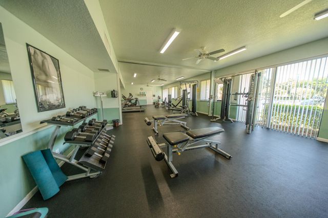 6431 Hitchin Post Way, Delray Beach, FL 33484