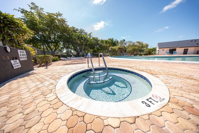 6431 Hitchin Post Way, Delray Beach, FL 33484