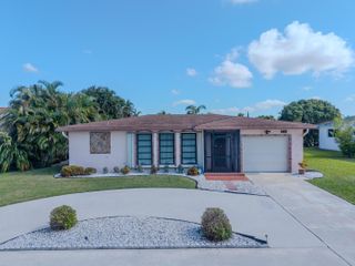 6431 Hitchin Post Way, Delray Beach, FL 33484