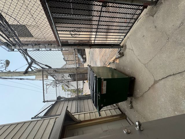 906 W Belmont Avenue, Chicago, IL 60657