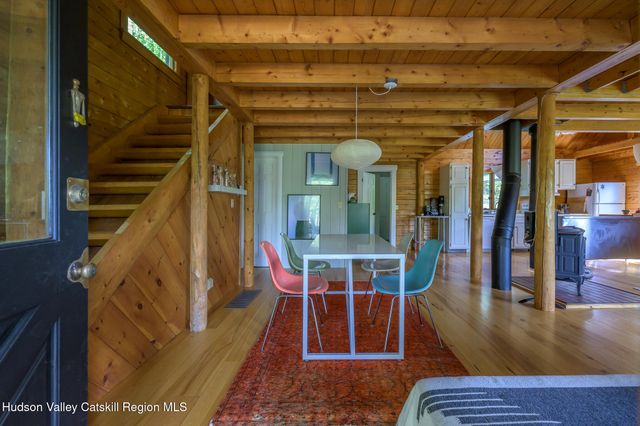 75 Upper Hollow Road, Austerlitz, NY 12017