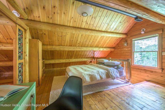 75 Upper Hollow Road, Austerlitz, NY 12017