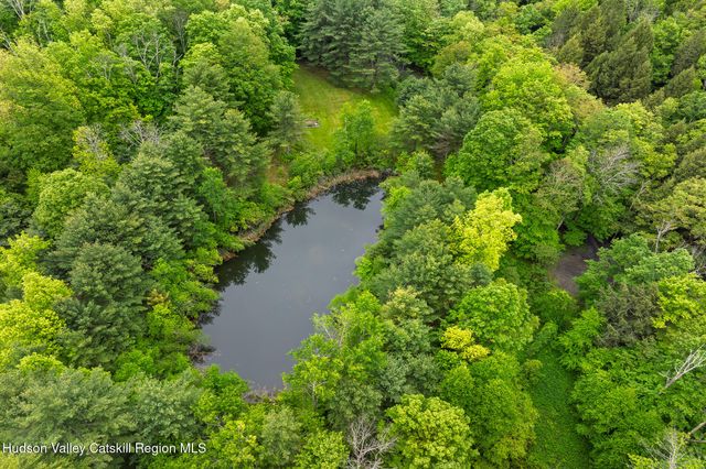 75 Upper Hollow Road, Austerlitz, NY 12017