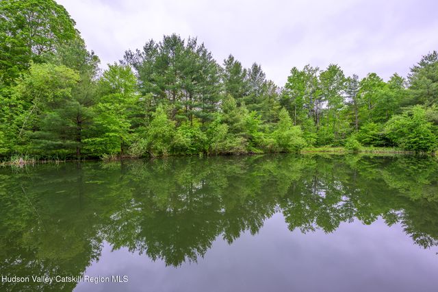 75 Upper Hollow Road, Austerlitz, NY 12017