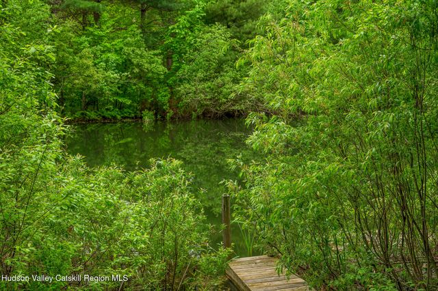 75 Upper Hollow Road, Austerlitz, NY 12017