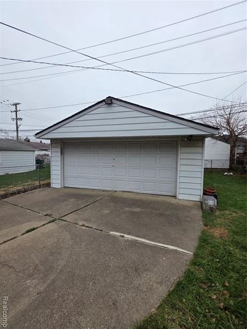 6330 Williamson Street, Dearborn, MI 48126