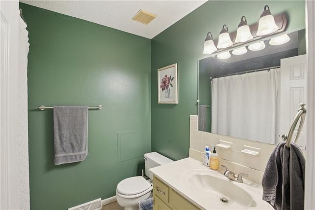 35 SE 240 Road, Warrensburg, MO 64093