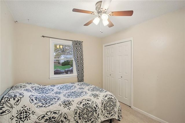 35 SE 240 Road, Warrensburg, MO 64093