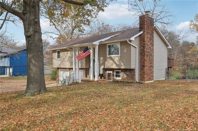 35 SE 240 Road, Warrensburg, MO 64093