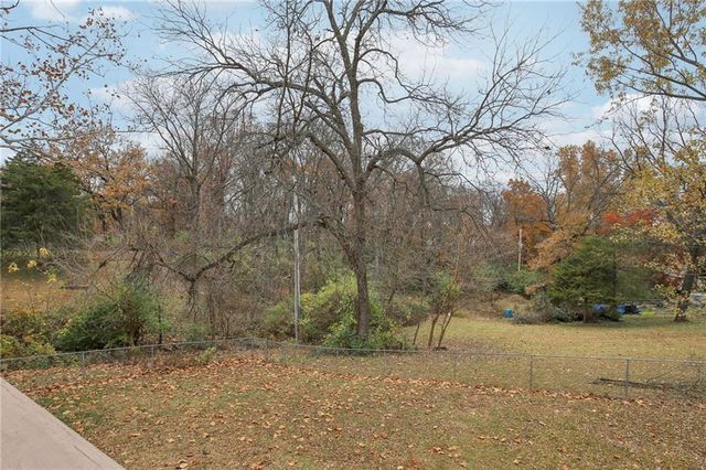 35 SE 240 Road, Warrensburg, MO 64093