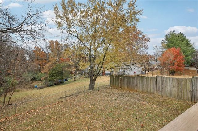 35 SE 240 Road, Warrensburg, MO 64093