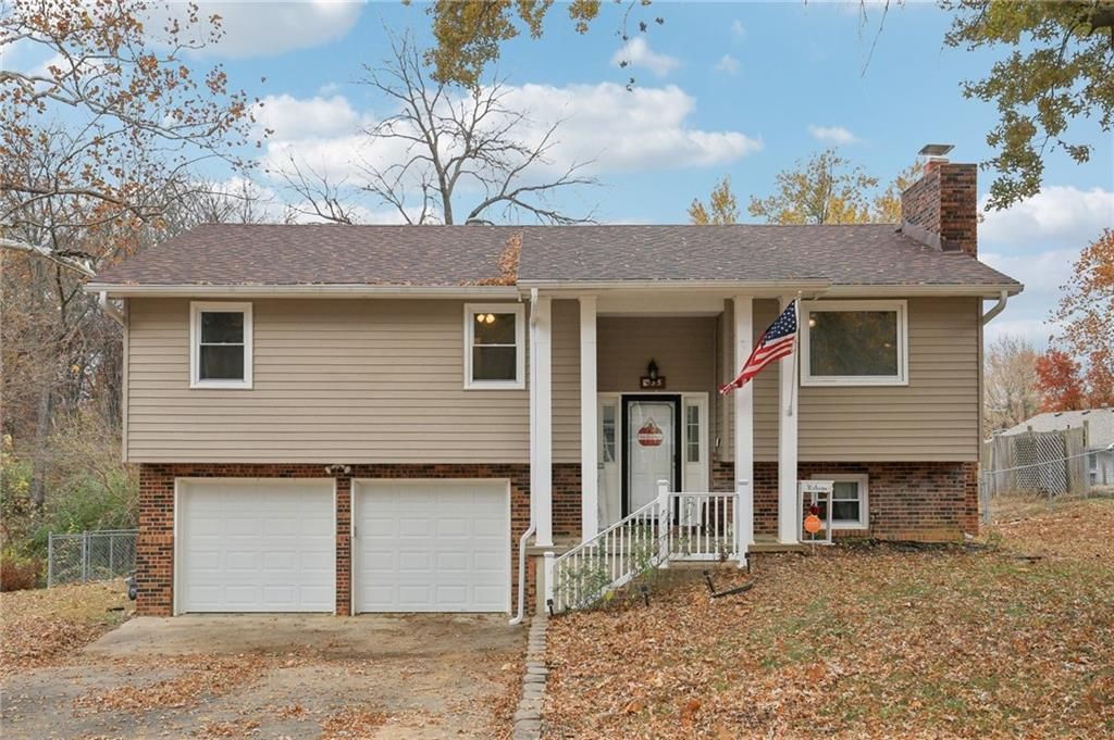 35 SE 240 Road, Warrensburg, MO 64093