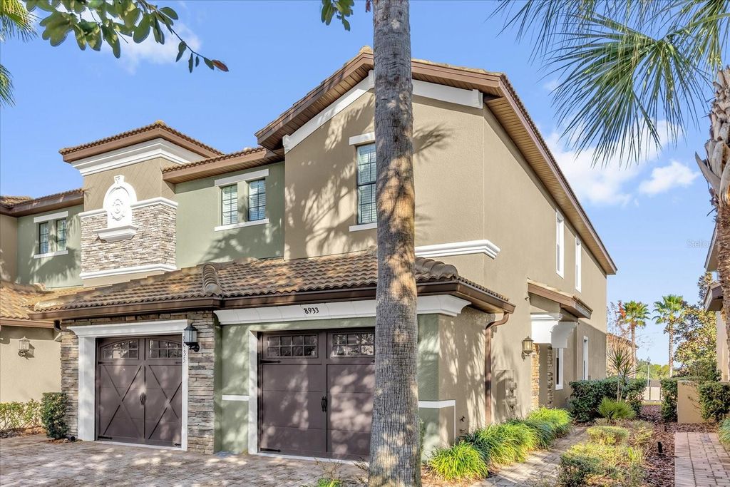 Image 2 of property listing at 8933 AZALEA SANDS LANE 8933, Davenport, FL 33896