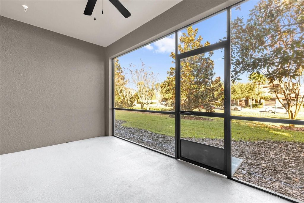 Image 23 of property listing at 8933 AZALEA SANDS LANE 8933, Davenport, FL 33896