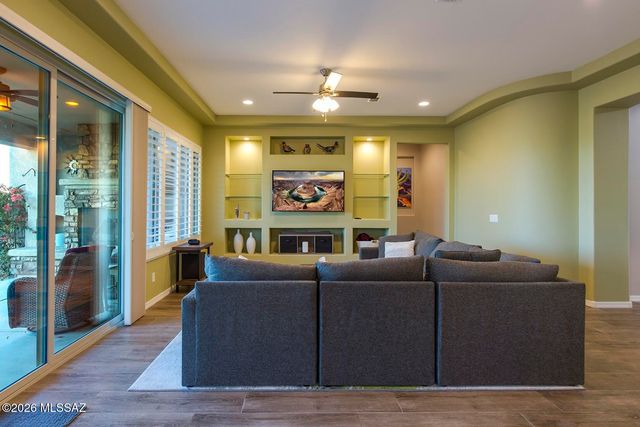 6891 W Cliff Spring Trail, Marana, AZ 85658