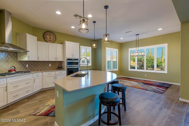 6891 W Cliff Spring Trail, Marana, AZ 85658