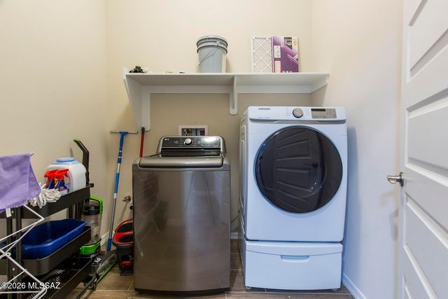 6891 W Cliff Spring Trail, Marana, AZ 85658