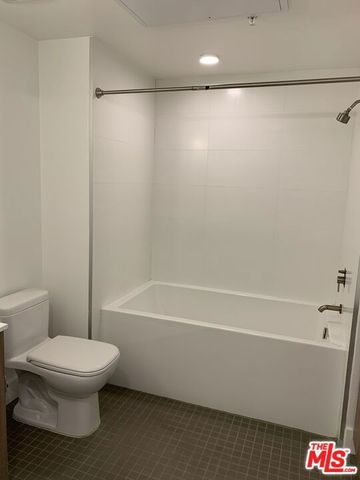 4210 Del Rey Avenue 301, Marina Del Rey, CA 90292