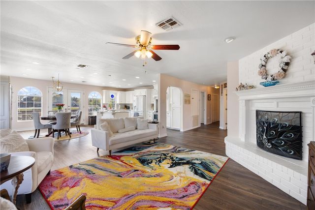 3237 Bimini Dr, Corpus Christi, TX 78418