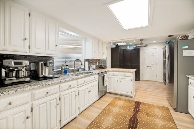 2201 Carmel Drive, Carrollton, TX 75006