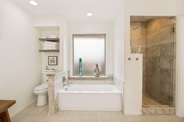 2201 Carmel Drive, Carrollton, TX 75006