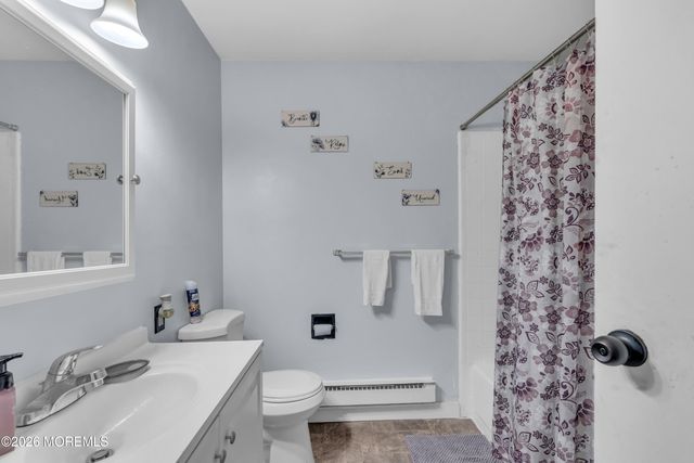 915 Dumbarton Drive A, Lakewood, NJ 08701