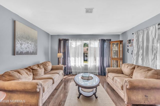 915 Dumbarton Drive A, Lakewood, NJ 08701
